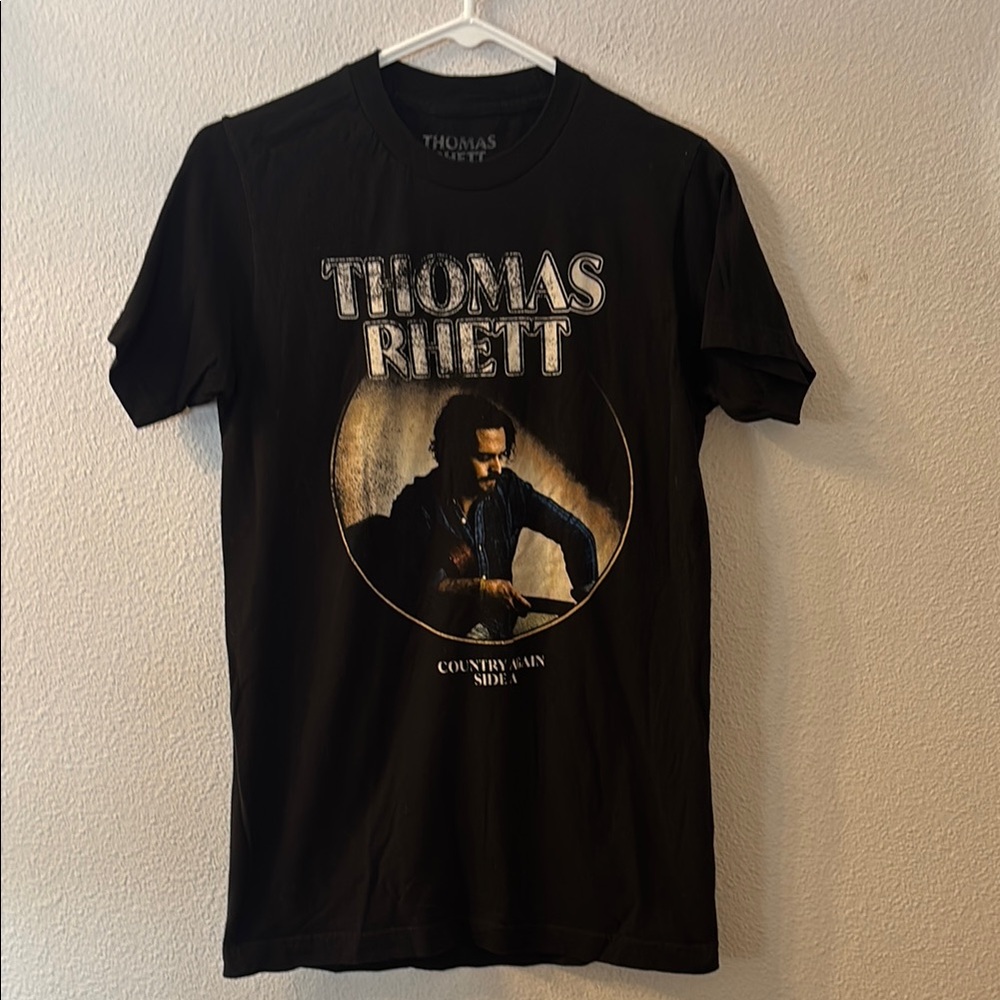 Thomas Rhett Graphic T-Shirt size small